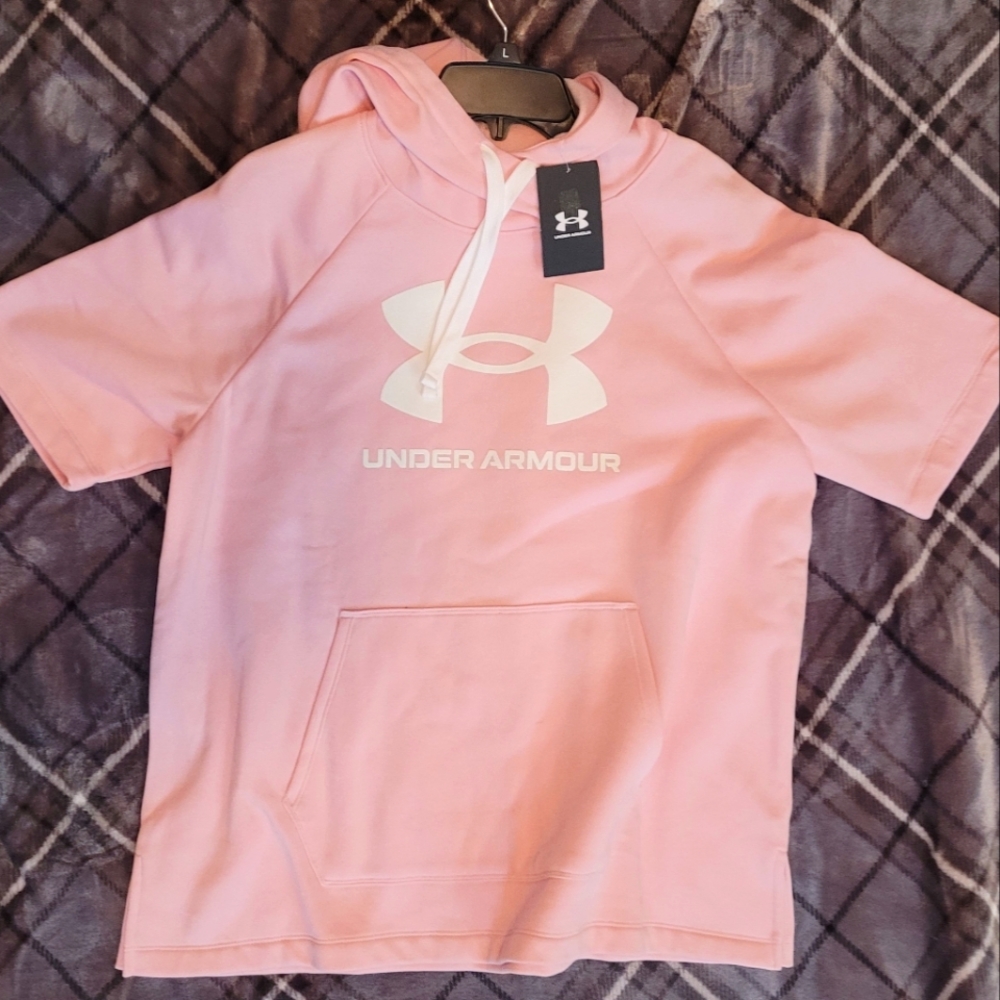 NWT under Armour sweatshirt